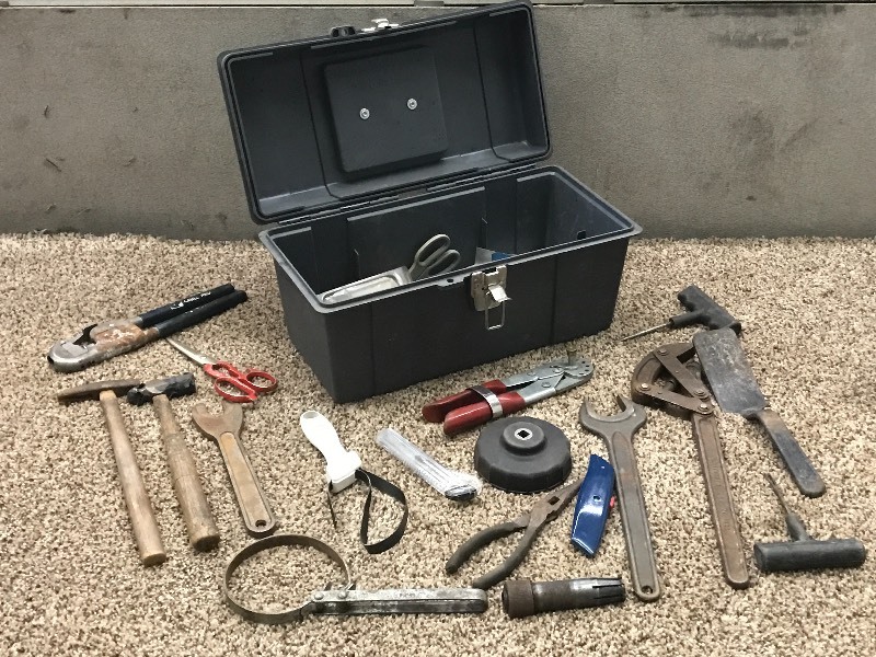 lot 61 image: Stack-On Toolbox Full Of Assorted H...