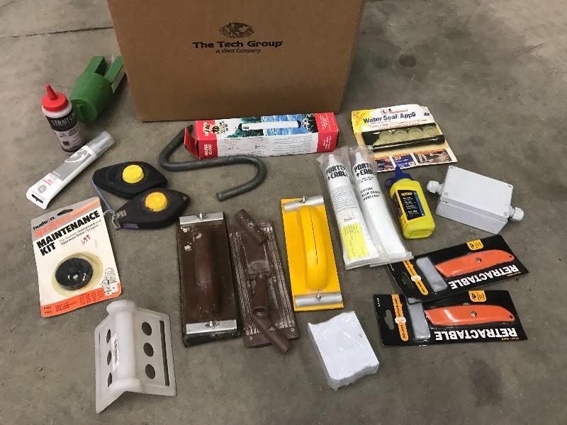 lot 74 image: Box Of Assorted Box Cutters, Lubri...