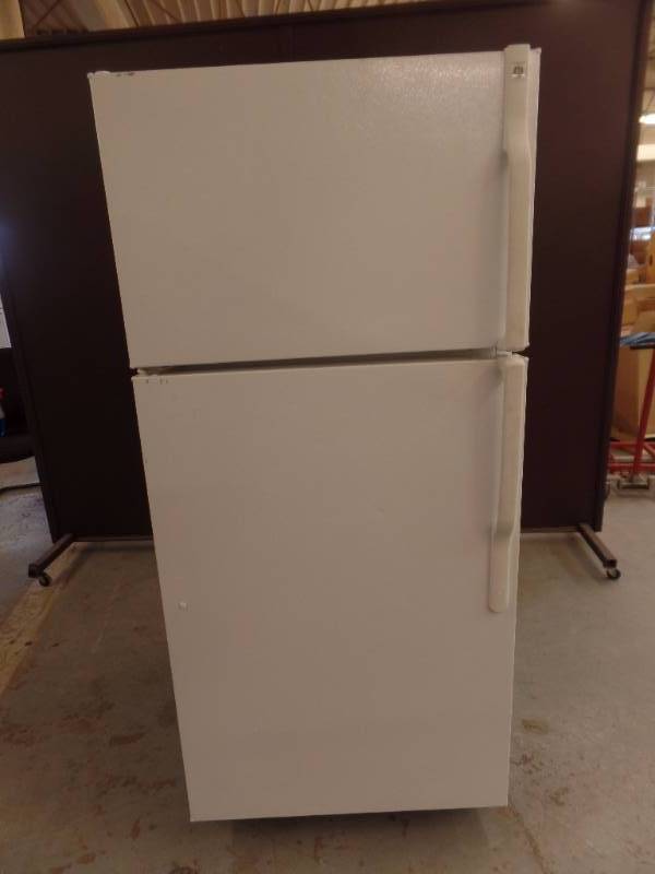 GE Refrigerator