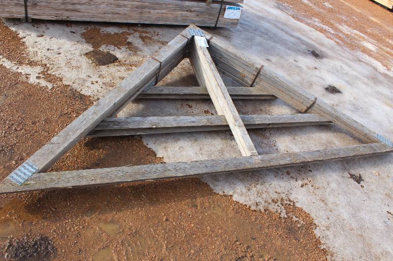 lot 1833 image: Lot of (6) Wood Trusses