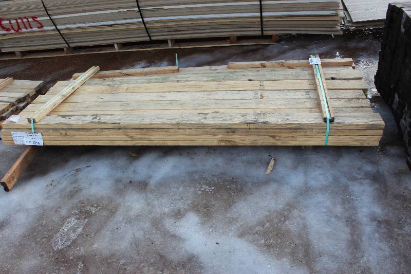 lot 1830 image: Lot of (25) 2x6x102in. Boards