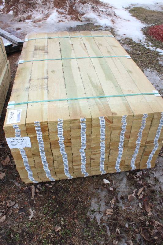 lot 1848 image: Lot of (320) 58x6x6 Dog Ear Treated Fence