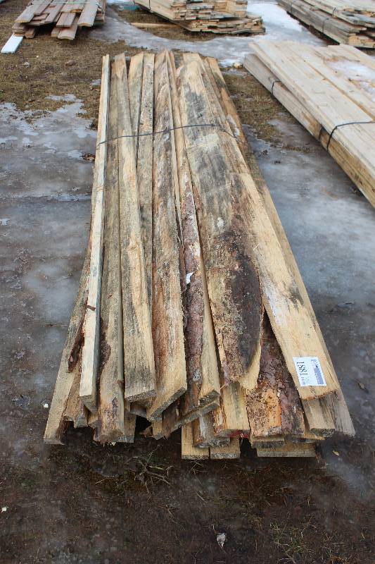 lot 1881 image: Bundle Lot of 1x5in. Various Length Boards