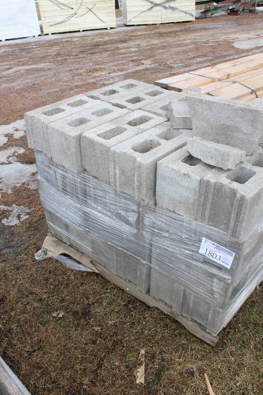 lot 1803 image: Lot of (36) 8x16x8in. Cinder Blocks