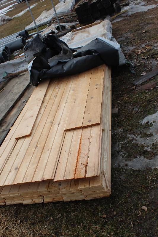 lot 1809 image: Lot of (43) 1x7x192in. Interlocking Boards