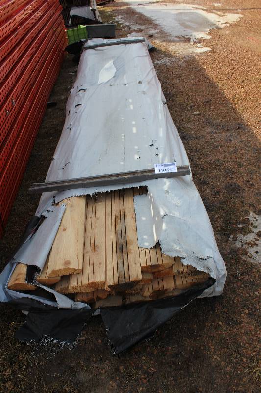 lot 1819 image: Lot of (30) 7.5x2.5x192in.Interlocking Log Boards