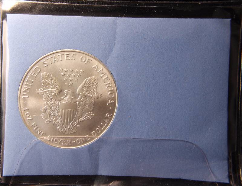 1998 AMERICAN SILVER EAGLE 1 TROY Oz. .999 FINE SILVER DOLLAR IN LITTLETON HOLDER