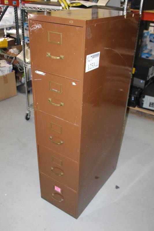 lot 1253 image: 4-Drawer Metal File Cabinet