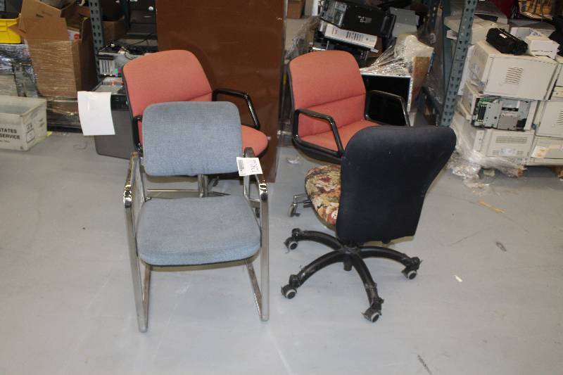 lot 1280 image: Lot of (4) Office Chairs
