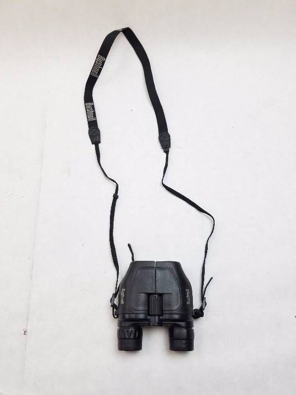 lot 216 image: Bushnell 7-15 X 25 Powerview Zoom Binocular with Strap EXCELLENT WORKING CONDITION