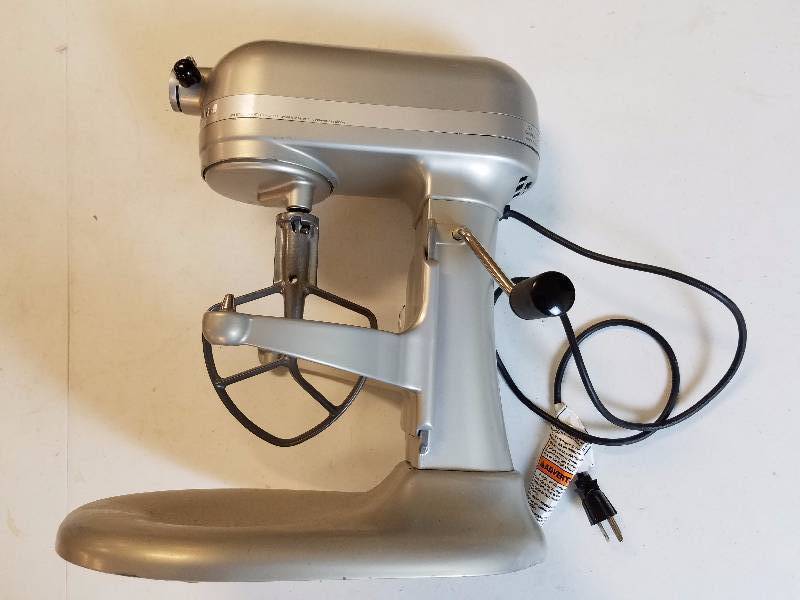 lot 258 image: KitchenAid KP26M1X Professional 600 Bowl-Lift Stand Mixer with Flat Beater Accessory NO BOWL WEAK MOTOR WORKING CONDITION