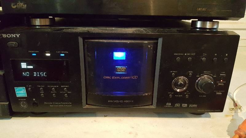 lot 33 image: Home electronics