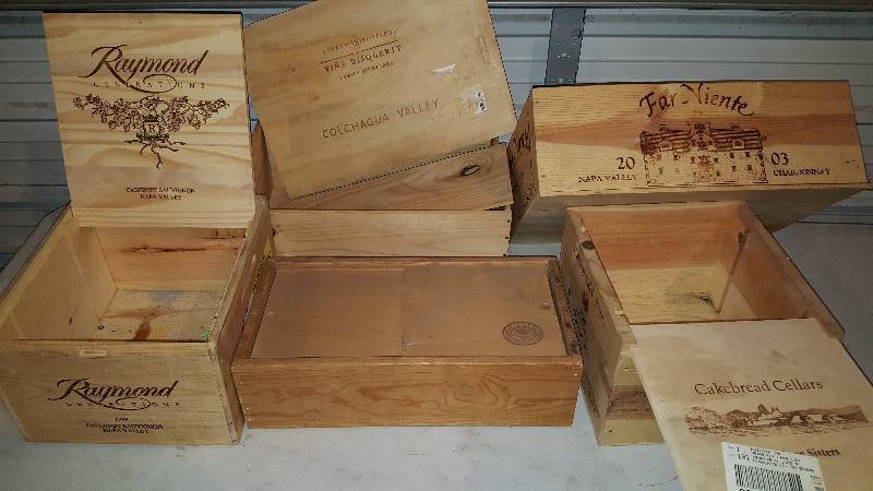 lot 73 image: Wine Boxes