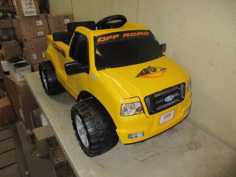 lot 1 image: 6 VOLT FORD F-150 YELLOW - NEW