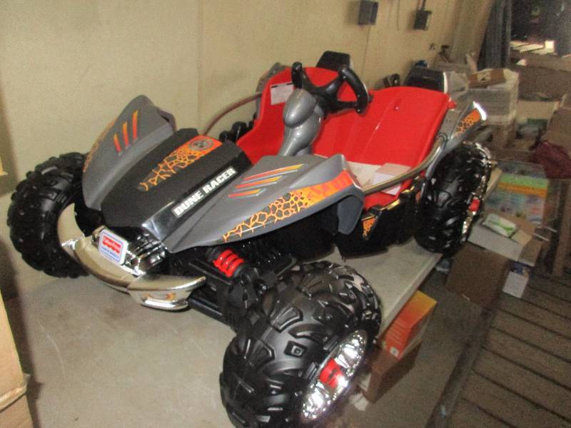 lot 8 image: DUNE RACER 12 VOLT POWER WHEELS - RED AND GRAY - COMPLETE