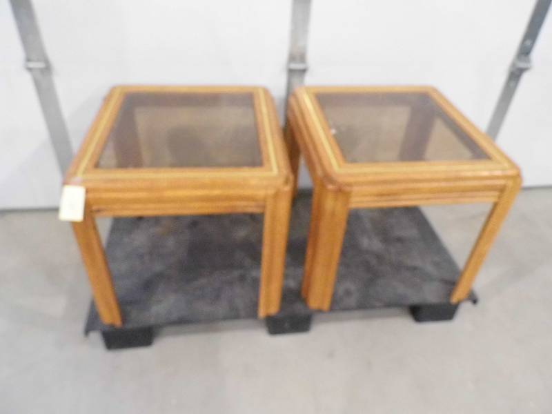 2 End Tables w Glass - I without