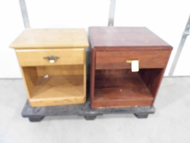 2 Nightstands  End Tables