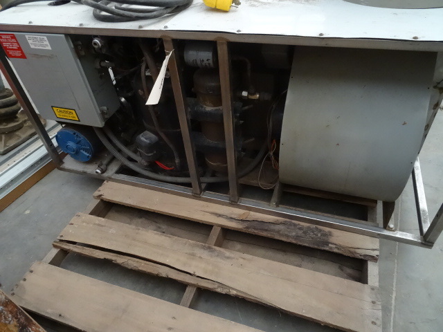 lot 13 image: Large chiller unit. Used to chill w...