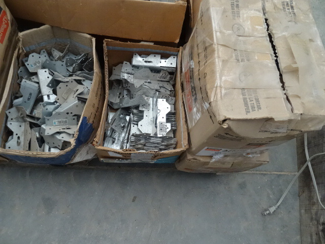 lot 30 image: 4 boxes of misc construction fasten...