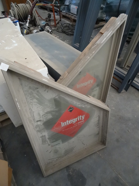 lot 50 image: 2 integrity windows by Marvin. 24 x...