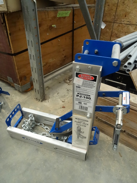 lot 82 image: Brand new Werner RJ100 pump jack. 5...