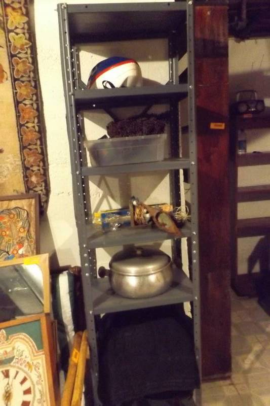 lot 46 image: Household Dcor