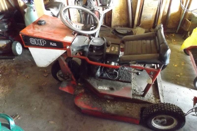 lot 212 image: Power Range Riding Mower