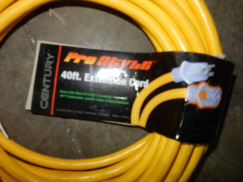 lot 96 image: 2, PRO STYLE 40 ft Extension Cords  NEW