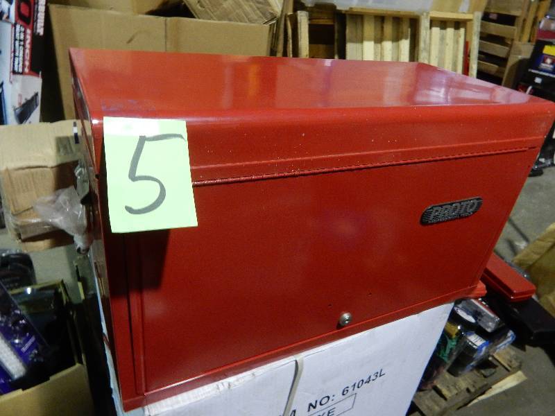 lot 5 image: PROTO, Professional tool Chest.. New.. No key