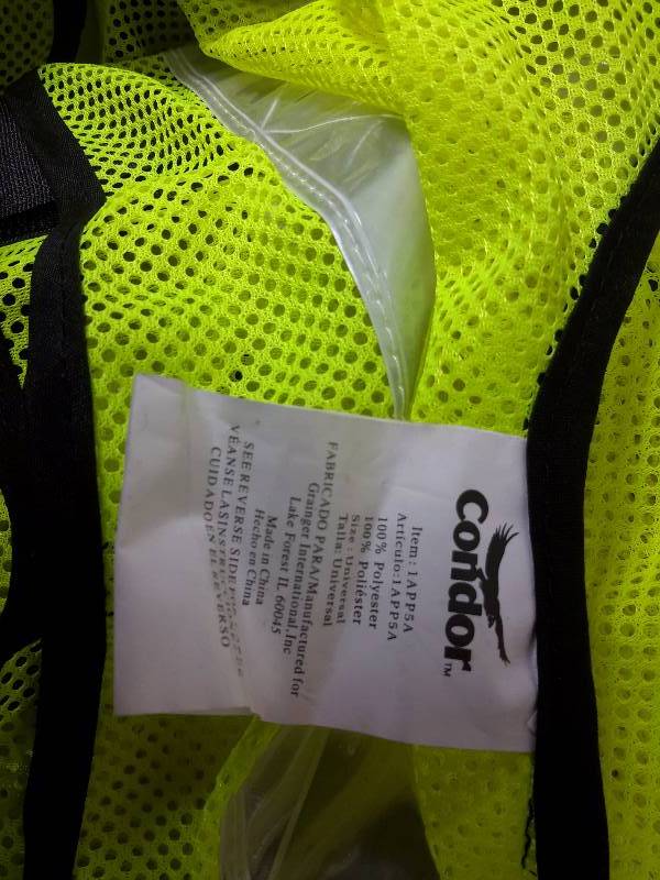 lot 40 image: 5, Fluorescent Vests Box of Box cutters (approx 30).