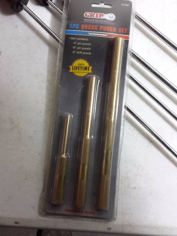 lot 99 image: Set of long neck needle nose pliers 4, long handle screw drivers (standard and phillips) Set of O rings