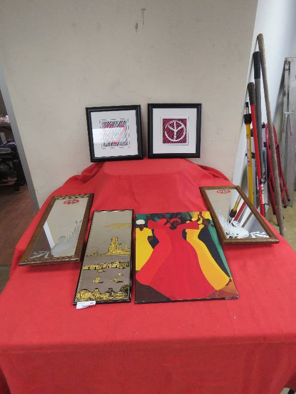 lot 489 image: Wall Dcor