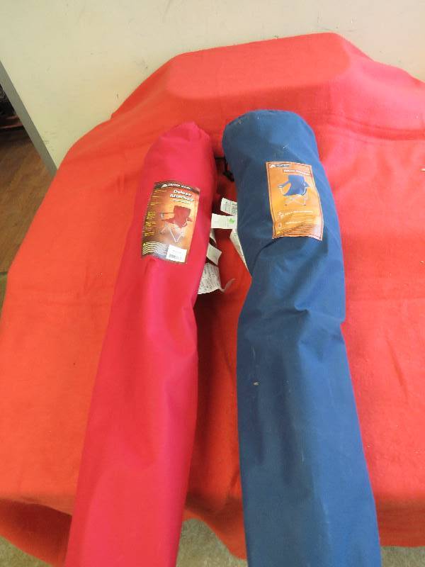 lot 530 image: Camping chairs