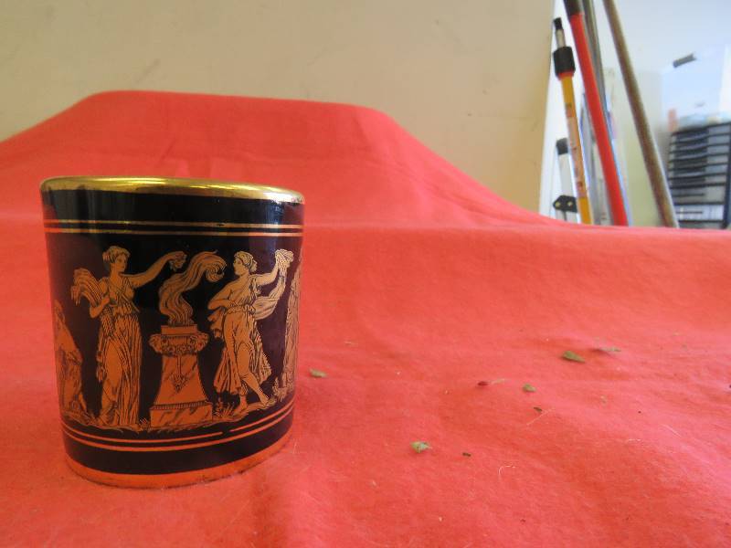 lot 538 image: Household Dcor