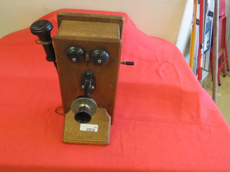 lot 542 image: Antique Phone