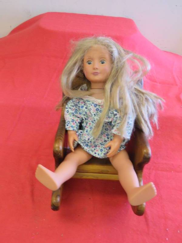 lot 544 image: Kids lot