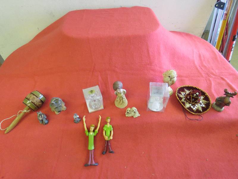 lot 554 image: Household Dcor