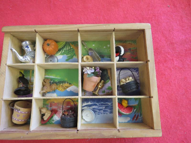 lot 557 image: Household Dcor