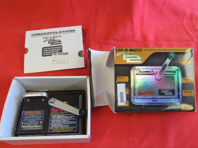 lot 562 image: Cigarette roller