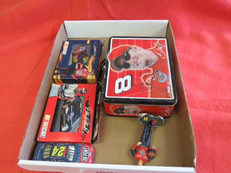 lot 574 image: Nascar lot