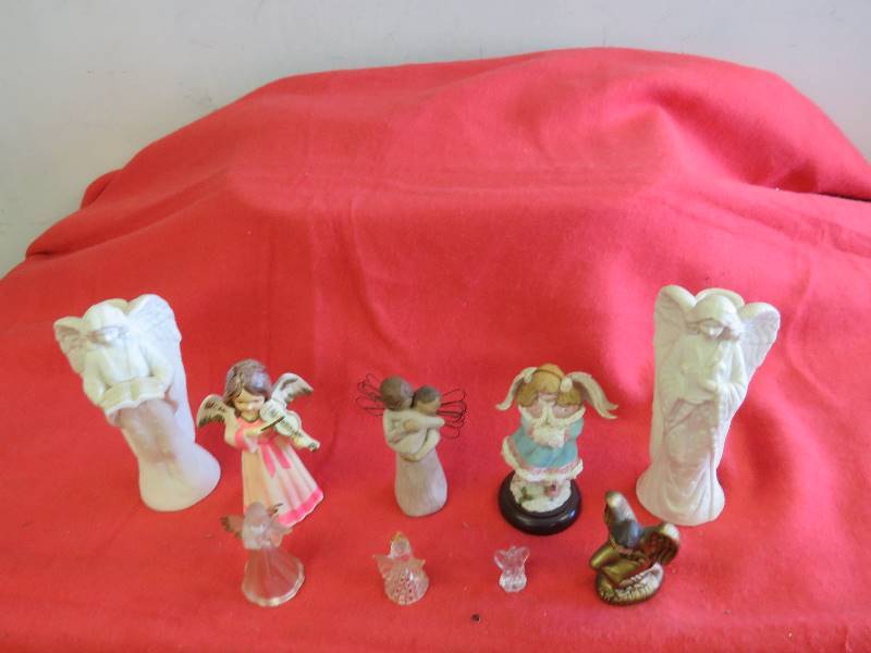 lot 575 image: Household Dcor