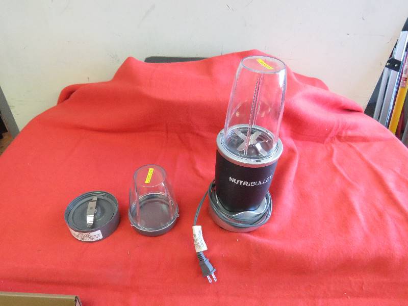 lot 587 image: Kitchen lot