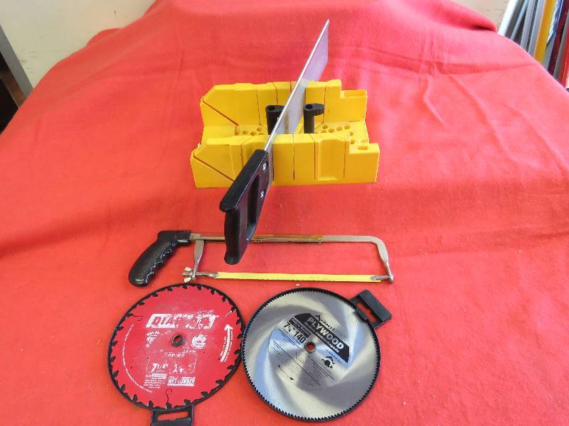 lot 600 image: Garage lot