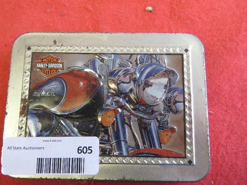 lot 605 image: Harley Davidson tin