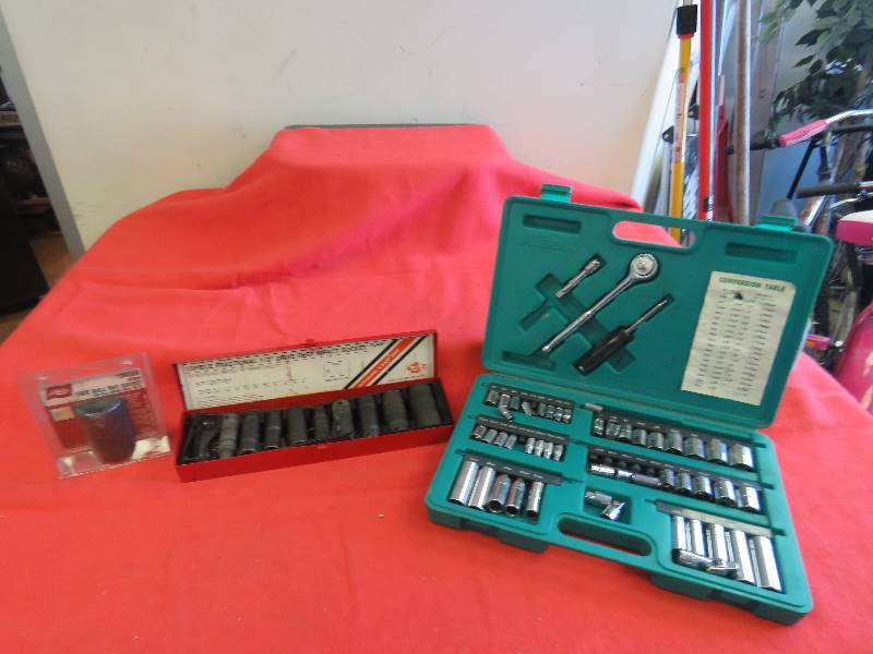 lot 614 image: Garage lot