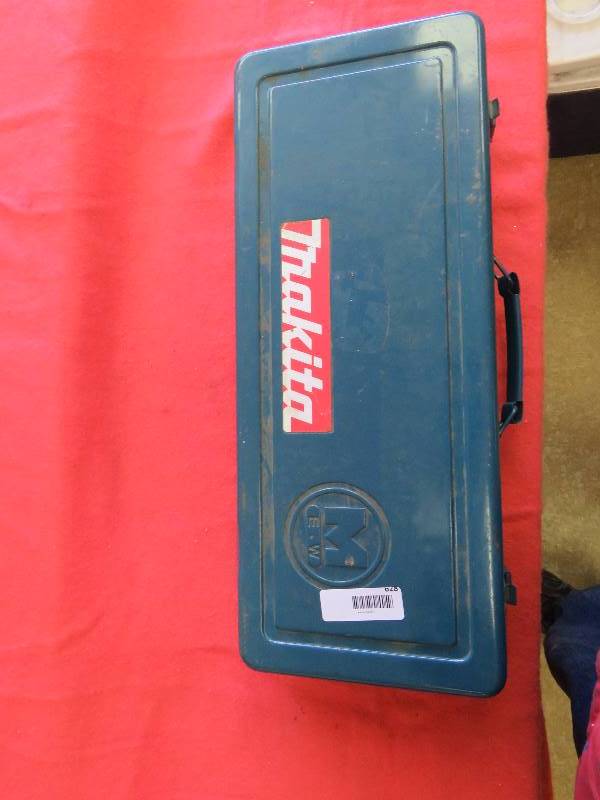 lot 628 image: Makita Sawzall