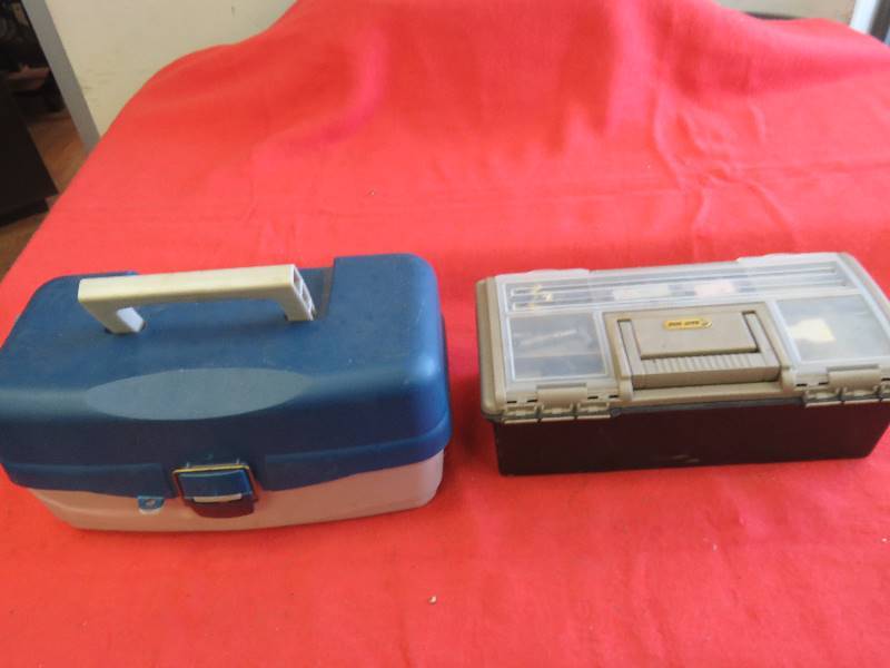lot 631 image: Tool boxes