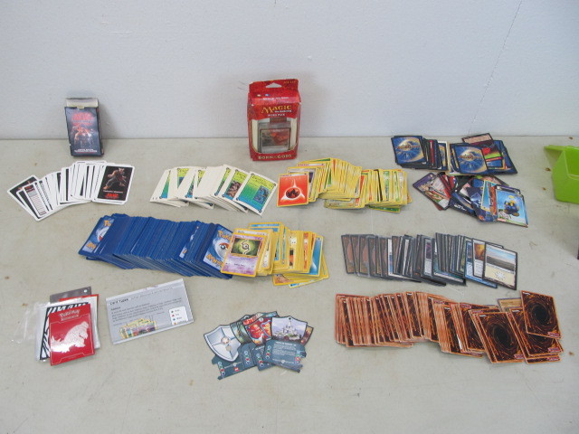 lot 25 image: Large Lot of Pokemon Magic YU-GI-OH etc Cards