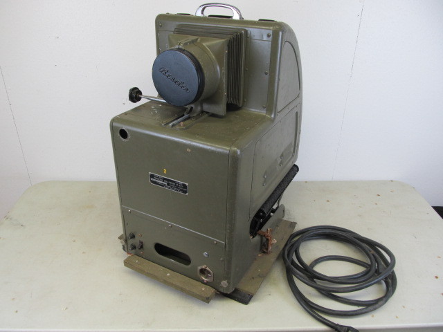 lot 74 image: EXCELLENT Orig Beseler US Army Still Picture Projector