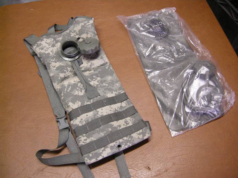 Military Hydramax Hydration Carrier